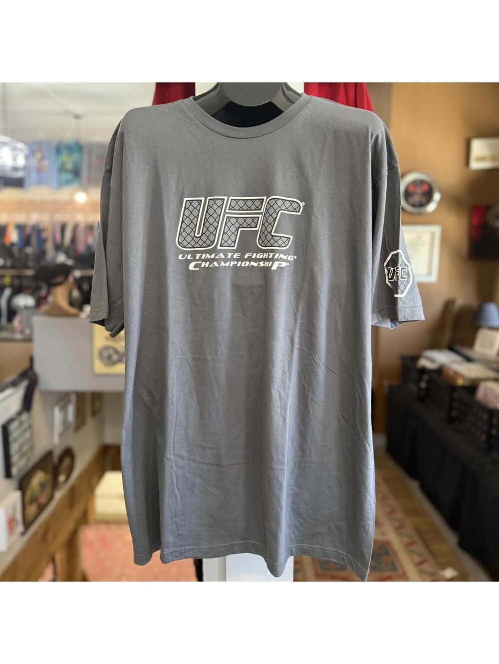 Y2K UFC gray cage logo t-shirt 2XL NWT grunge vintage MMA